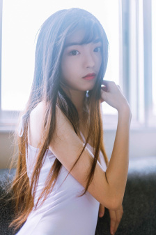 短篇超级YIN荡银行女职员未删减版